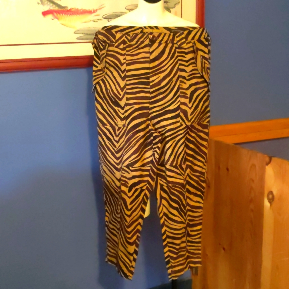 Banana Republic Barrel Leg Zebra Pants 18